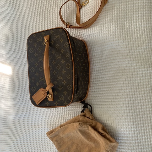 Louis Vuitton Monogram Vanity Nice Case - Picture 13 of 15